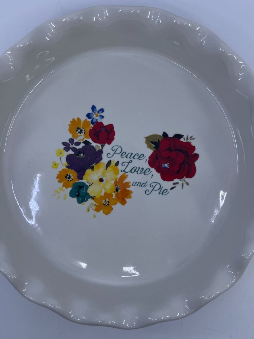 the pioneer woman "peace love and pie" srineware pie dish with floral design